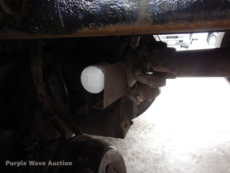 image for item AF9292 2000 Freightliner FL80  dump truck