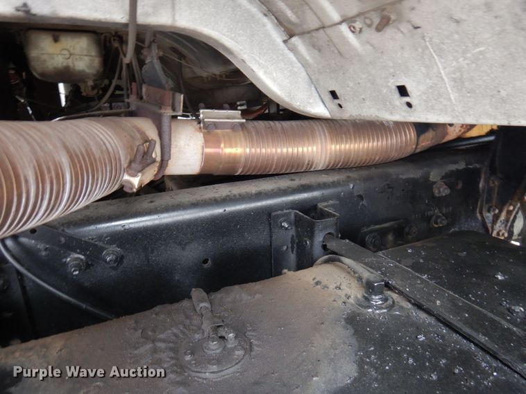 image for item AF9292 2000 Freightliner FL80  dump truck