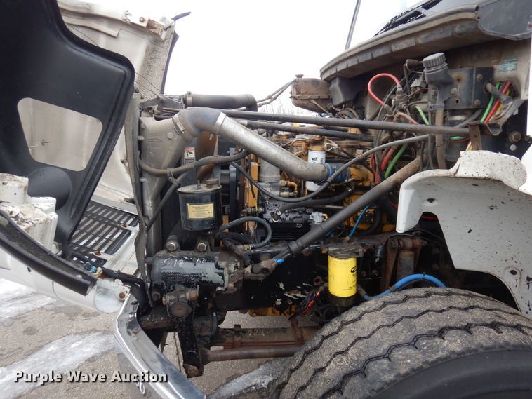 image for item AF9292 2000 Freightliner FL80  dump truck