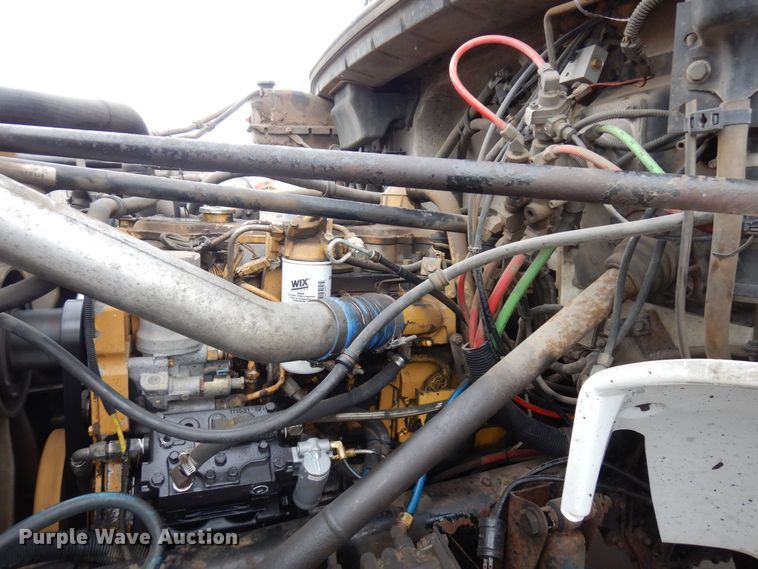 image for item AF9292 2000 Freightliner FL80  dump truck