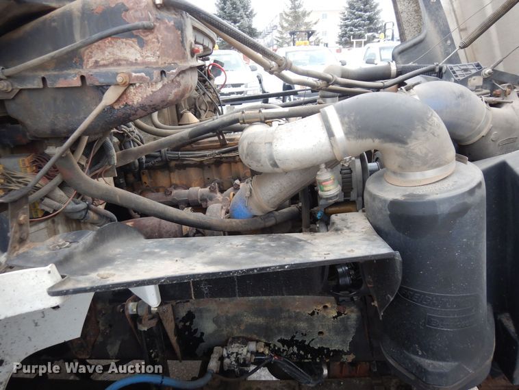 image for item AF9292 2000 Freightliner FL80  dump truck