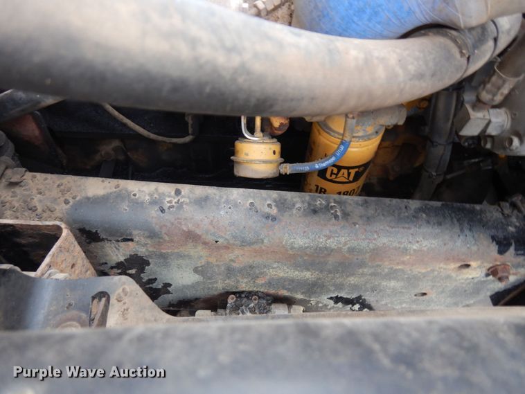 image for item AF9292 2000 Freightliner FL80  dump truck