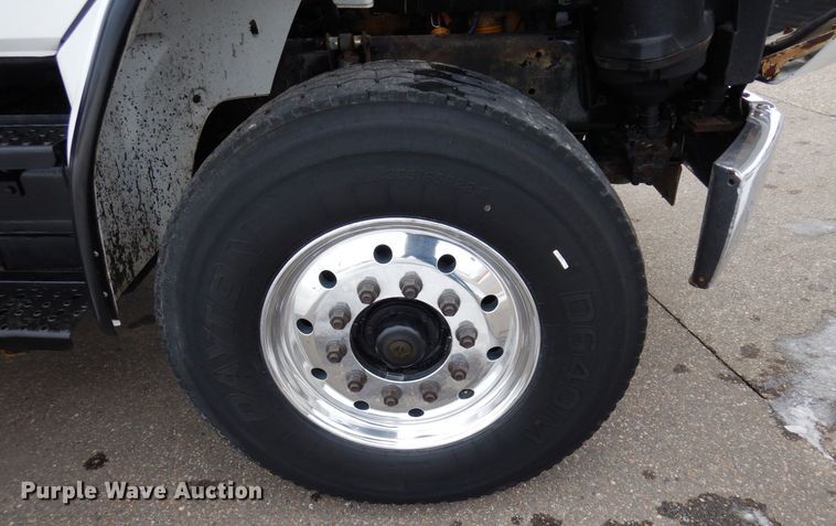 image for item AF9292 2000 Freightliner FL80  dump truck