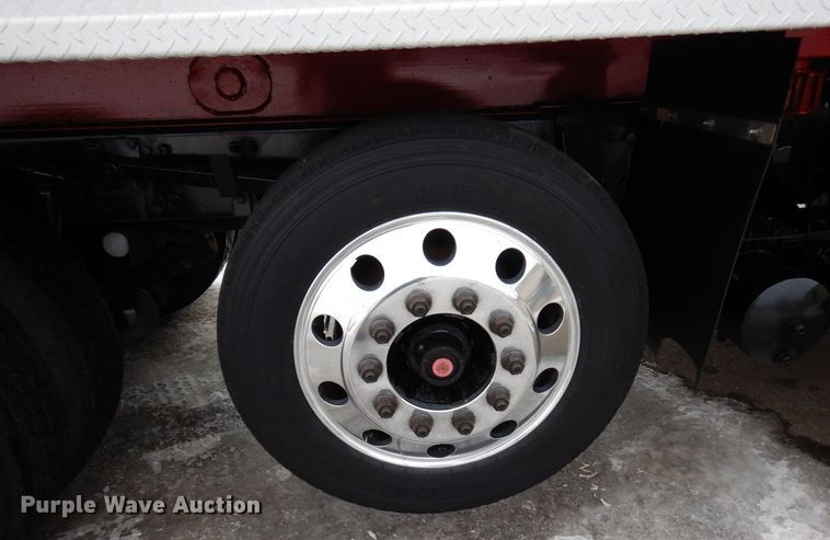 image for item AF9292 2000 Freightliner FL80  dump truck