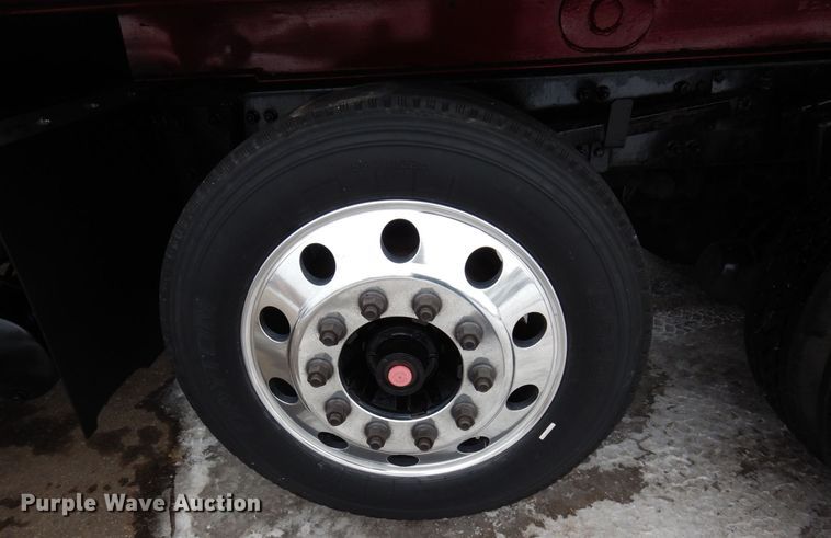 image for item AF9292 2000 Freightliner FL80  dump truck