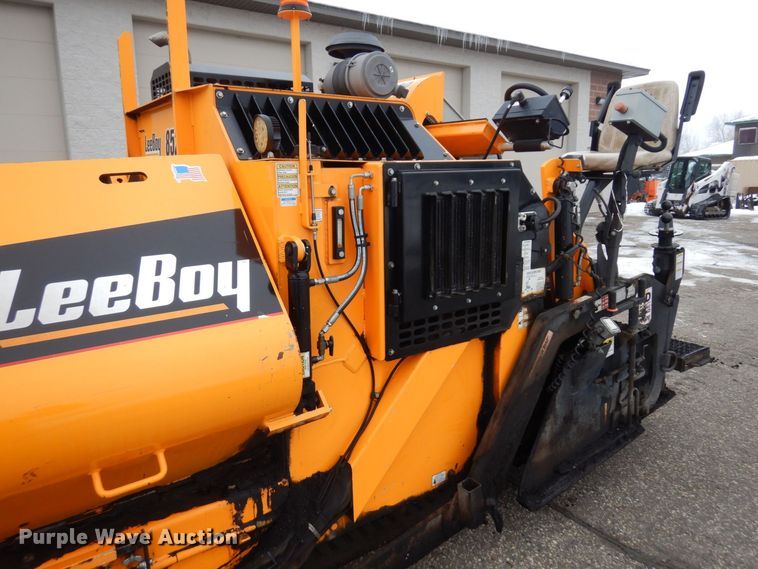 image for item AF9294 2018 Lee Boy 8520  paver