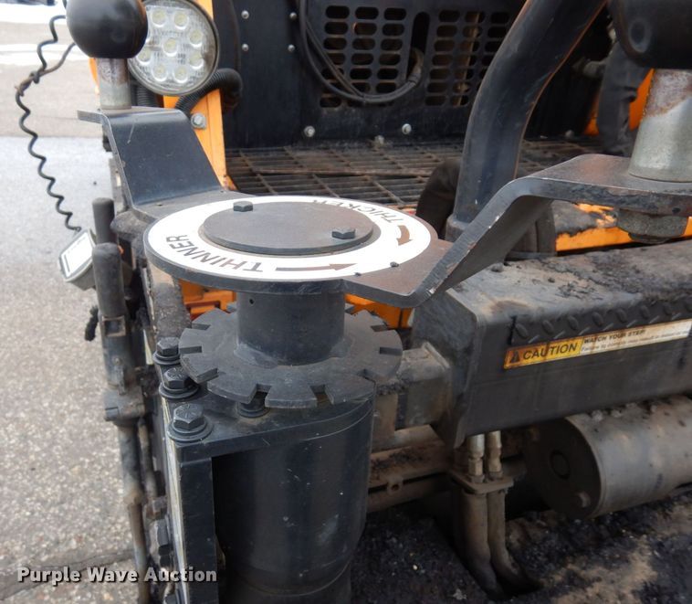 image for item AF9294 2018 Lee Boy 8520  paver