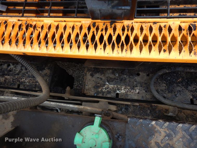 image for item AF9294 2018 Lee Boy 8520  paver