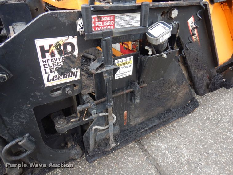 image for item AF9294 2018 Lee Boy 8520  paver