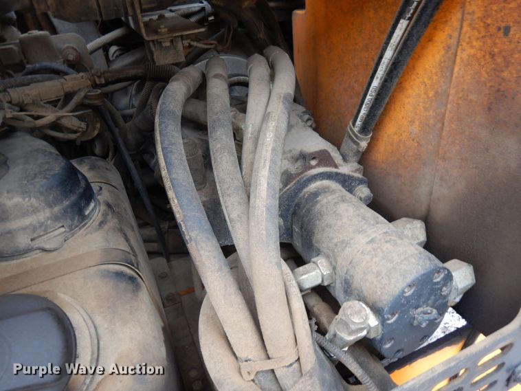 image for item AF9294 2018 Lee Boy 8520  paver