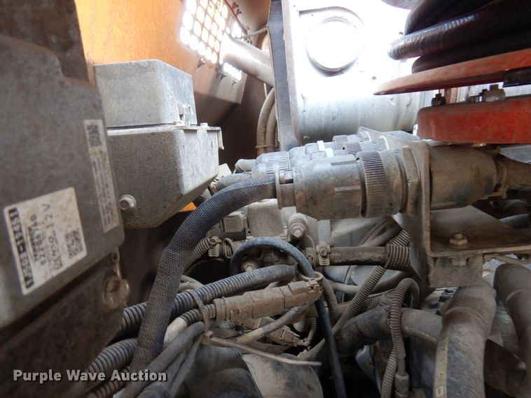 image for item AF9294 2018 Lee Boy 8520  paver