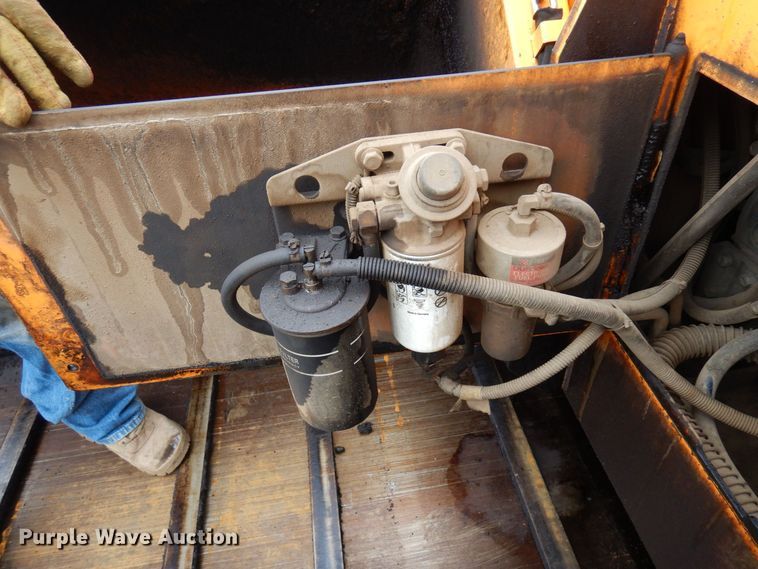 image for item AF9294 2018 Lee Boy 8520  paver