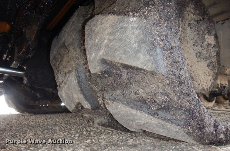 image for item AF9294 2018 Lee Boy 8520  paver