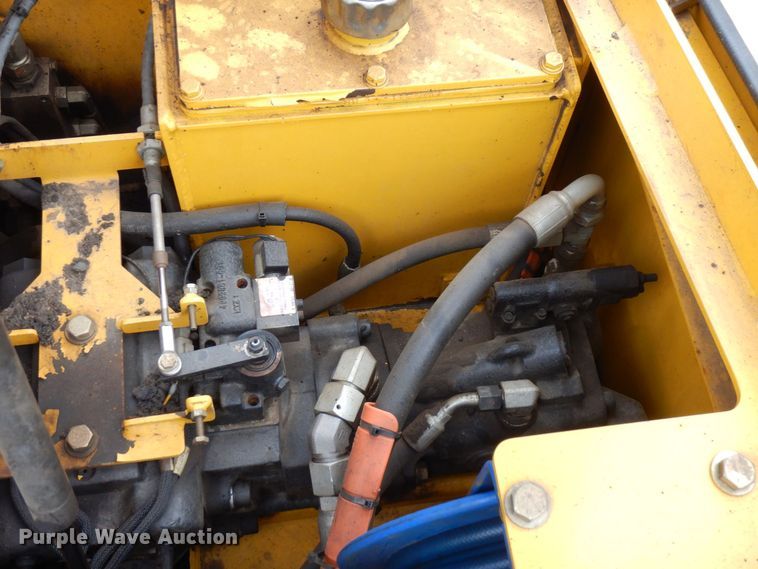 image for item AF9295 2016 Carlson CP100  paver