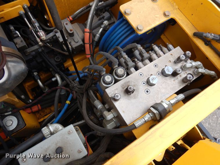 image for item AF9296 2019 Carlson CP85  paver