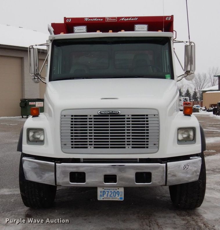 image for item AF9312 2000 Freightliner FL80  dump truck