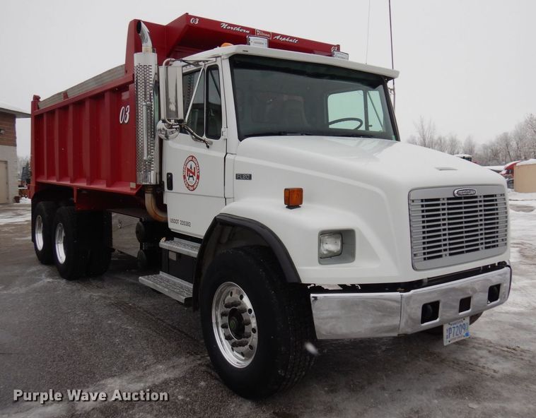 image for item AF9312 2000 Freightliner FL80  dump truck