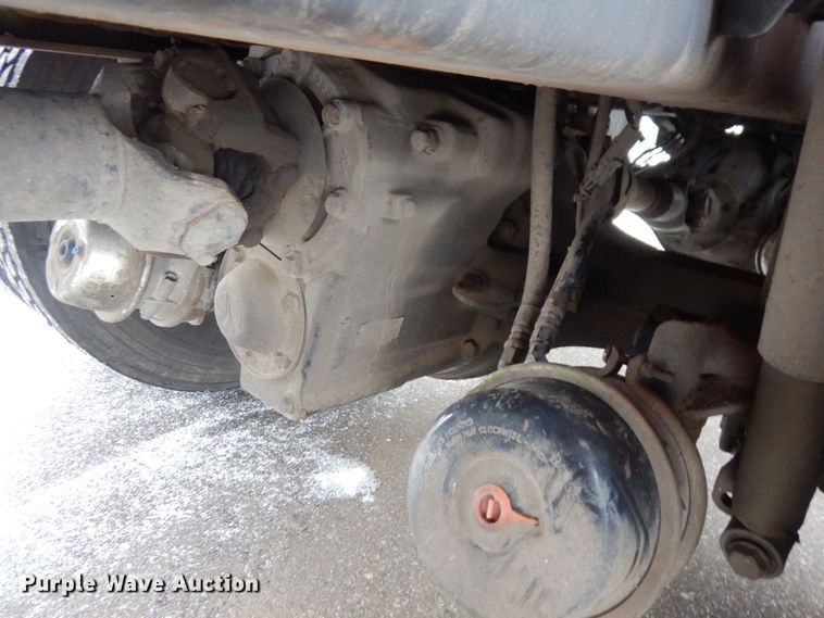 image for item AF9312 2000 Freightliner FL80  dump truck