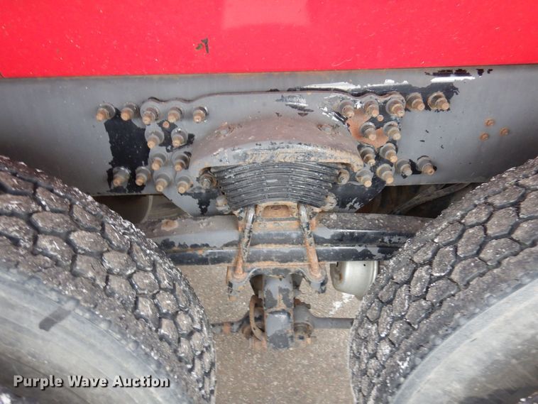 image for item AF9312 2000 Freightliner FL80  dump truck