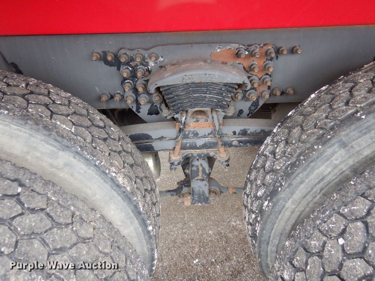 image for item AF9312 2000 Freightliner FL80  dump truck