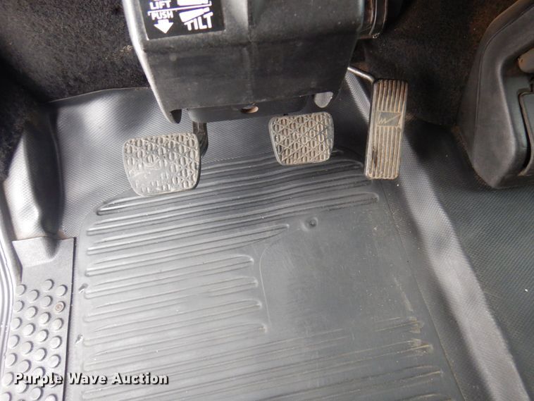 image for item AF9312 2000 Freightliner FL80  dump truck