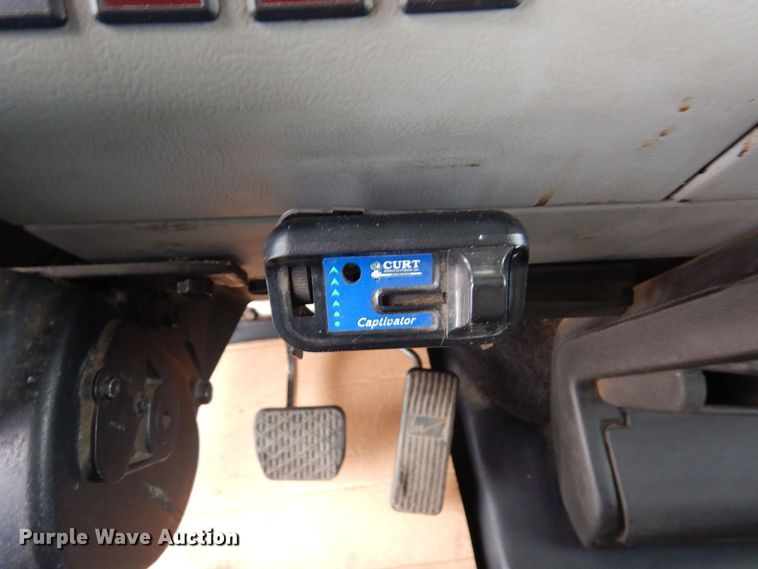 image for item AF9312 2000 Freightliner FL80  dump truck