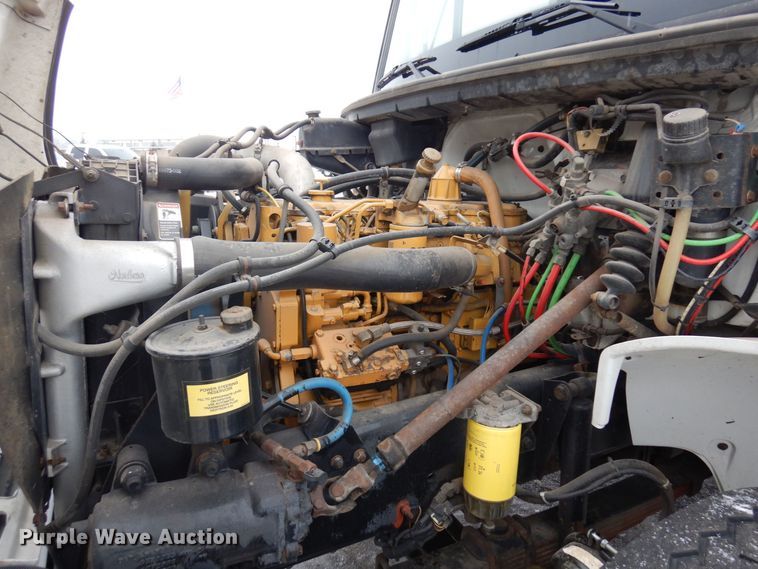 image for item AF9312 2000 Freightliner FL80  dump truck