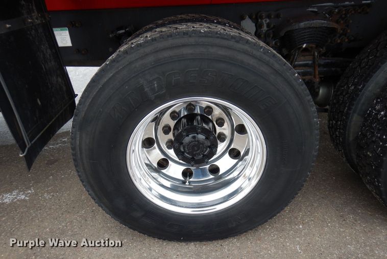 image for item AF9312 2000 Freightliner FL80  dump truck