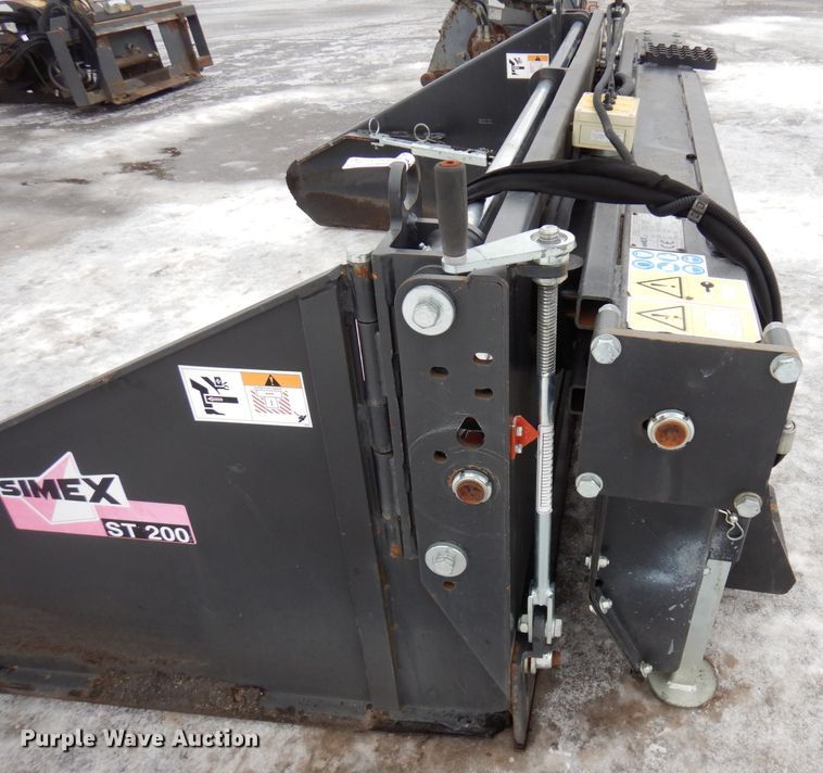 image for item AF9313 2015 Simex ST200  skid steer asphalt float
