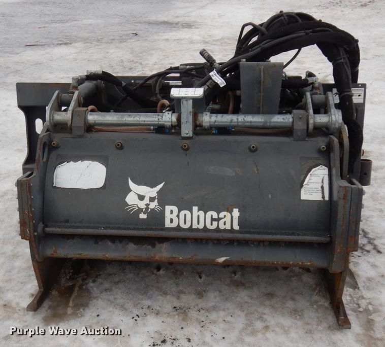 image for item AF9318 2014 Bobcat 40  skid steer cold planer