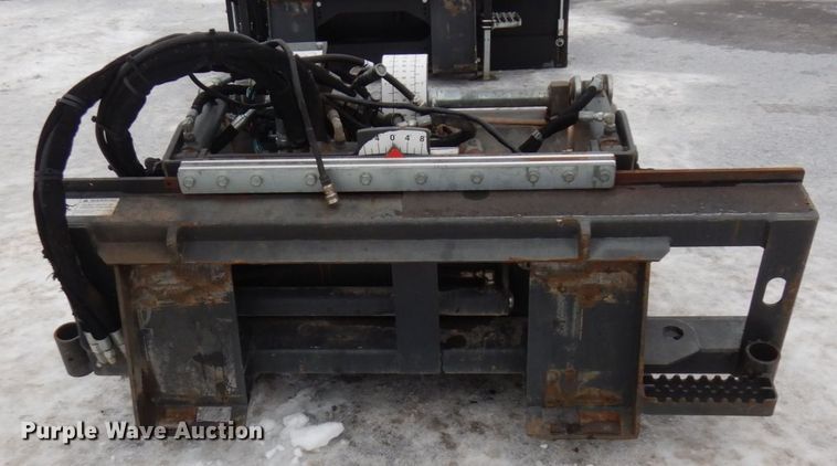 image for item AF9318 2014 Bobcat 40  skid steer cold planer