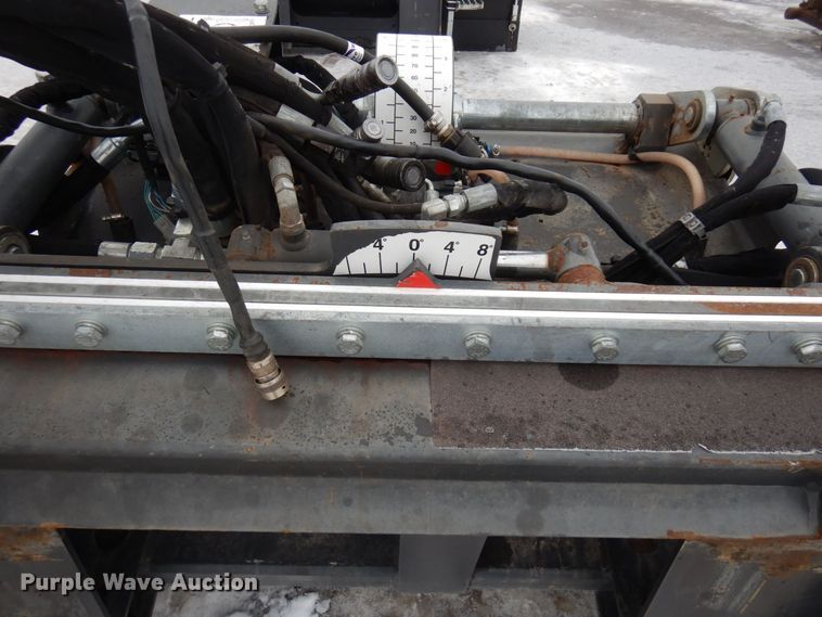 image for item AF9318 2014 Bobcat 40  skid steer cold planer