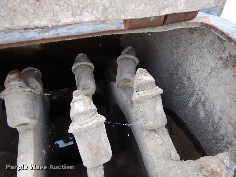 image for item AF9319 Coneqtec Universal AP400  skid steer cold planer