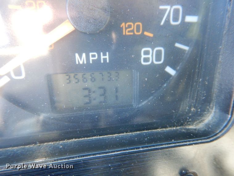 image for item AF9321 1997 Volvo WG  dump truck