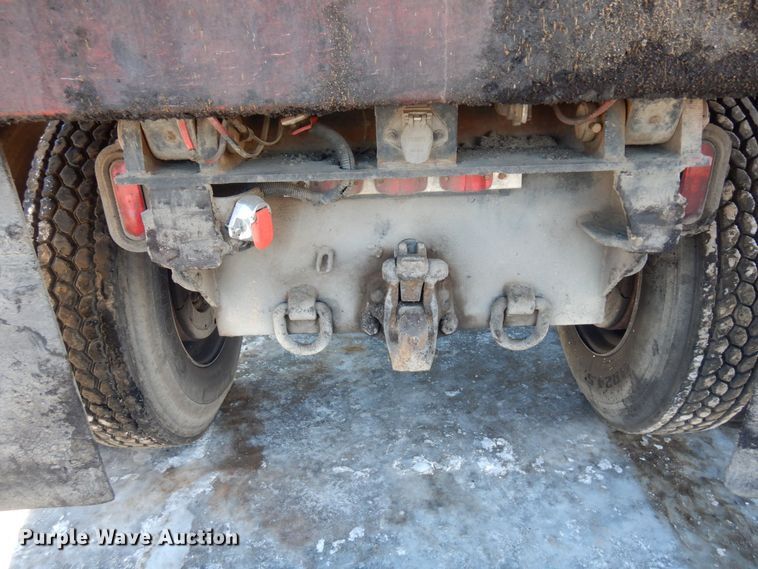 image for item AF9321 1997 Volvo WG  dump truck