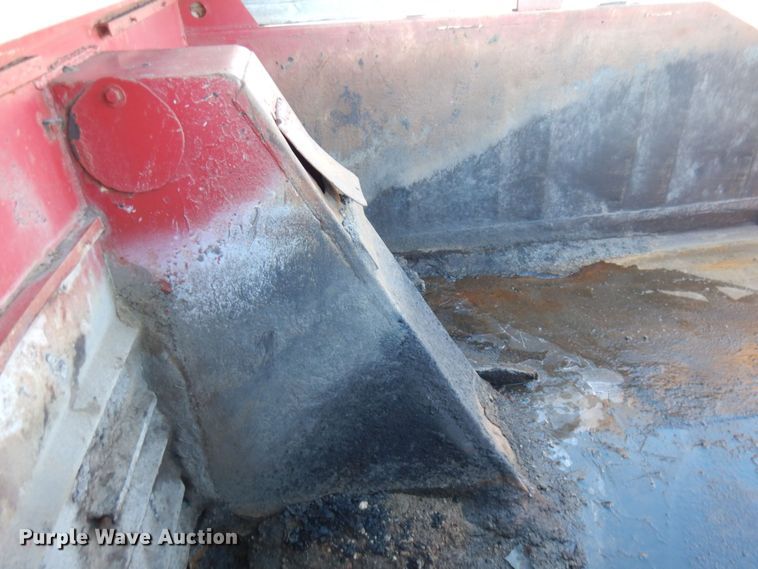 image for item AF9321 1997 Volvo WG  dump truck