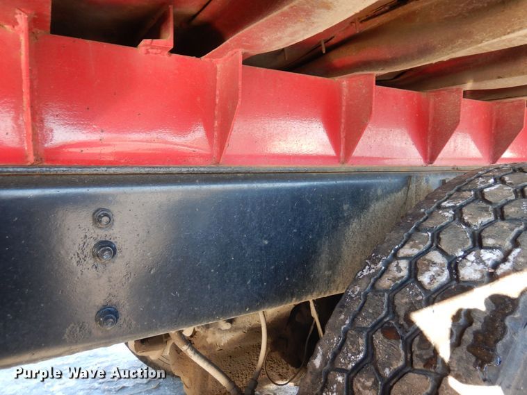 image for item AF9321 1997 Volvo WG  dump truck