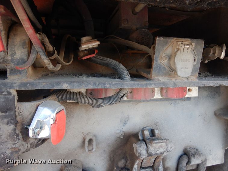 image for item AF9321 1997 Volvo WG  dump truck