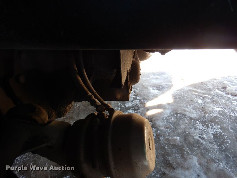 image for item AF9321 1997 Volvo WG  dump truck