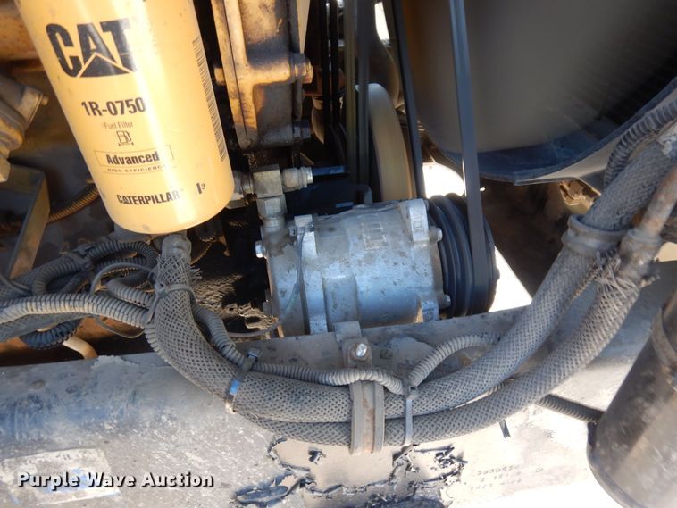 image for item AF9321 1997 Volvo WG  dump truck