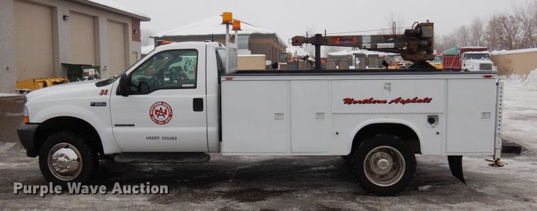 image for item AF9322 2003 Ford F550 Super Duty  utility / service truck