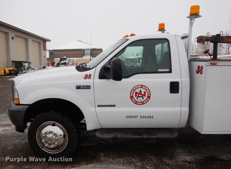 image for item AF9322 2003 Ford F550 Super Duty  utility / service truck