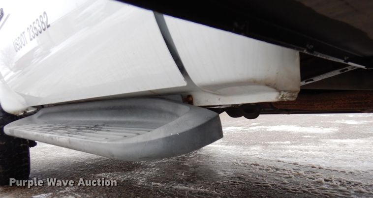 image for item AF9322 2003 Ford F550 Super Duty  utility / service truck