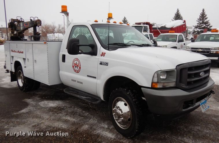 image for item AF9322 2003 Ford F550 Super Duty  utility / service truck