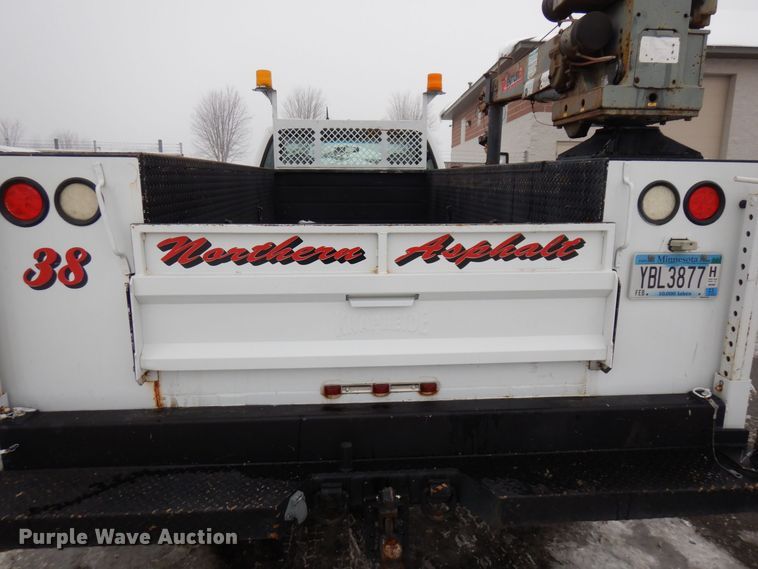 image for item AF9322 2003 Ford F550 Super Duty  utility / service truck