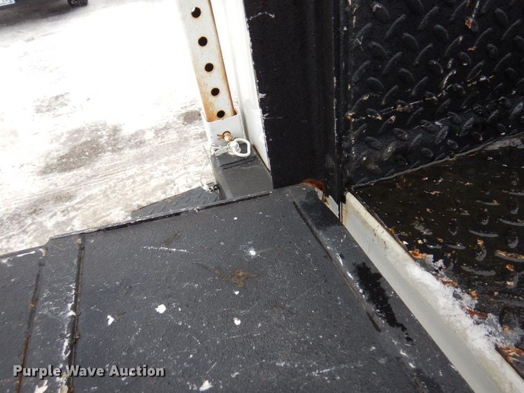 image for item AF9322 2003 Ford F550 Super Duty  utility / service truck