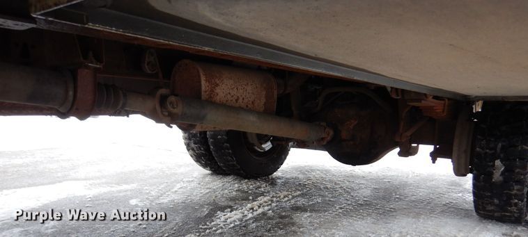 image for item AF9322 2003 Ford F550 Super Duty  utility / service truck