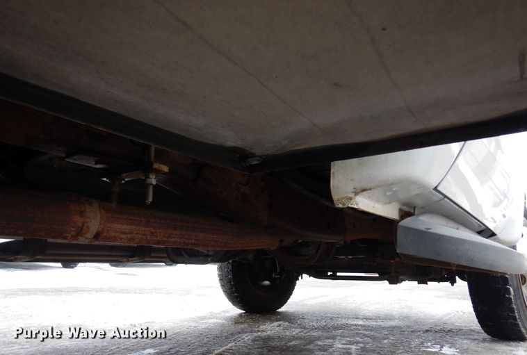 image for item AF9322 2003 Ford F550 Super Duty  utility / service truck