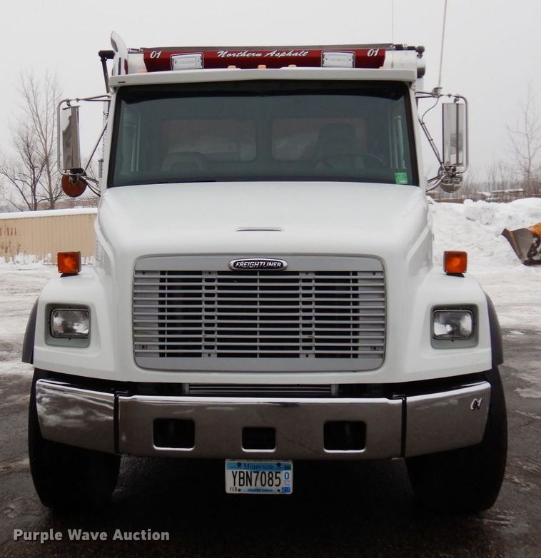 image for item AF9324 2001 Freightliner FL80  dump truck
