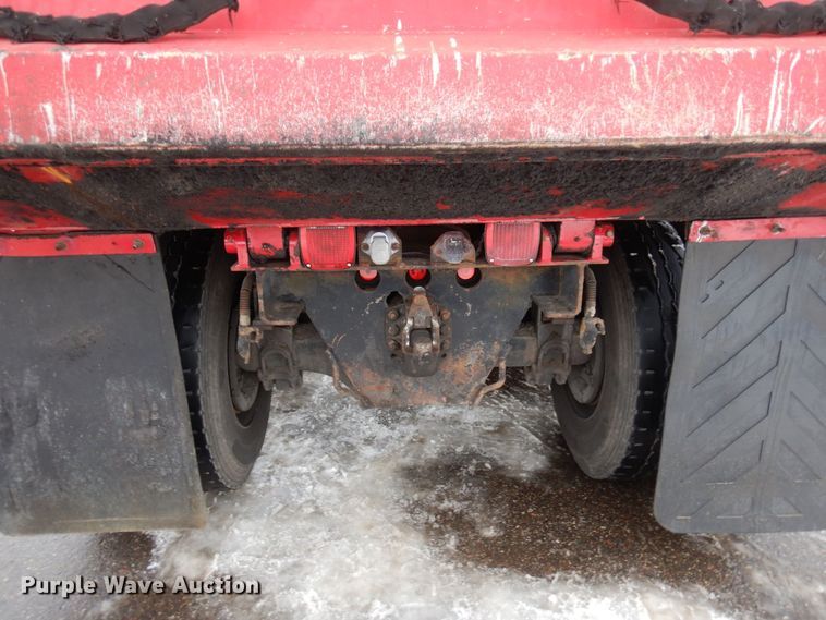 image for item AF9324 2001 Freightliner FL80  dump truck